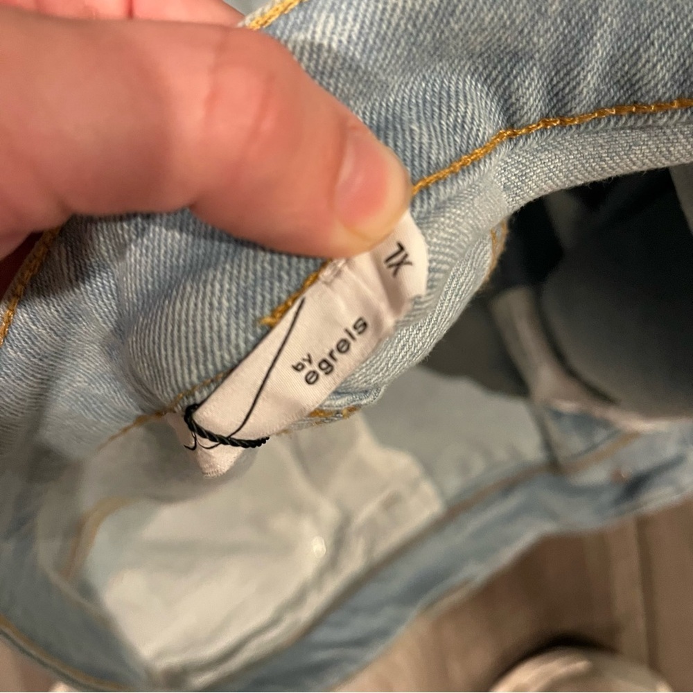 NWT By Egris Jeans. Size XL - Picture 4 of 6